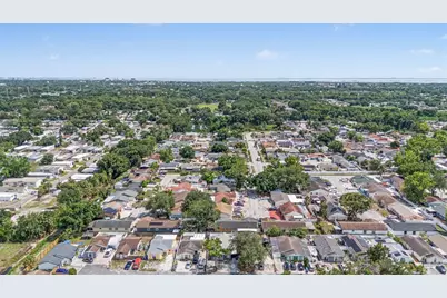 9212 Spy Glass Court, Tampa, FL 33615 - Photo 7