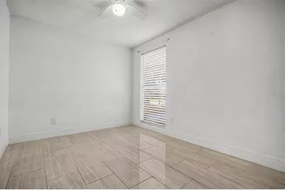 9212 Spy Glass Court, Tampa, FL 33615 - Photo 11