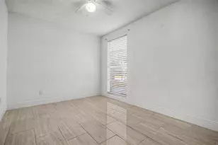 9212 Spyglass Ct, Tampa, FL 33615 - Photo 11