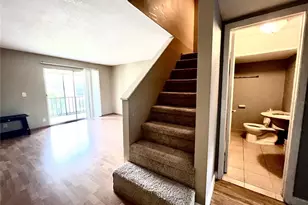 14402 Reuter Strasse Cir, Tampa, FL 33613 - Photo 9