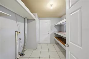 15005 Monet Dr, Tampa, FL 33613 - Photo 25