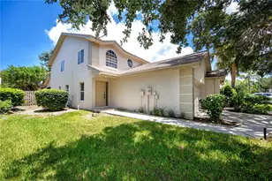 2566 W Brook Ln, Clearwater, FL 33761 - Photo 3