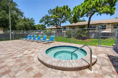 2566 W Brook Lane, Clearwater, FL 33761 - Photo 29