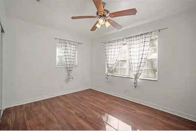 1511 35th Avenue N, Saint Petersburg, FL 33704 - Photo 15