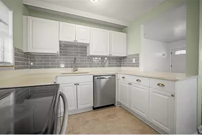 1511 35th Avenue N, Saint Petersburg, FL 33704 - Photo 11