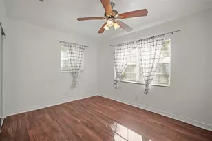 1511 35th Ave N, Saint Petersburg, FL 33704 - Photo 15