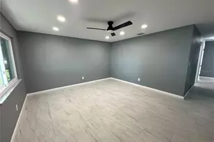 740 16th Ave SW, Largo, FL 33770 - Photo 3
