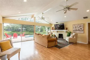3605 Schefflera Rd, Tampa, FL 33618 - Photo 7