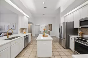 10232 Estuary Dr, Tampa, FL 33647 - Photo 5