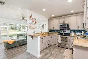 503 Hedge Row Rd, Brandon, FL 33510 - Photo 9