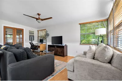 6800 Onyx Drive N, Saint Petersburg, FL 33702 - Photo 5