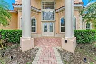 5605 Lake Paddock Cir, Parrish, FL 34219 - Photo 9