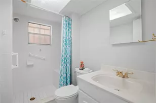 4715 Christa Ct, Tampa, FL 33614 - Photo 13