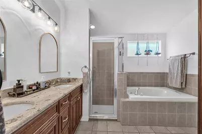 16316 Bridgeglade Lane, Lithia, FL 33547 - Photo 11