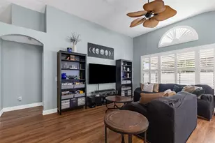 8606 Fawn Creek Dr, Tampa, FL 33626 - Photo 13