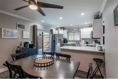 15307 W Pond Woods Drive #301, Tampa, FL 33618 - Photo 13
