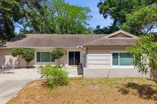 2447 Grove Ridge Dr, Palm Harbor, FL 34683 - Photo 1