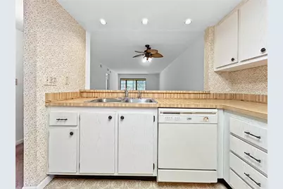 11485 Oakhurst Road #A102, Largo, FL 33774 - Photo 3