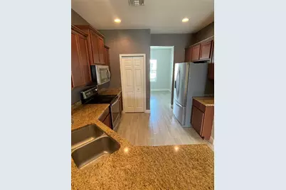 2597 Highlands Creek Way, Lakeland, FL 33813 - Photo 7