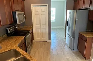 2597 Highlands Creek Way, Lakeland, FL 33813 - Photo 7