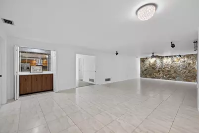 1903 Oro Court, Clearwater, FL 33764 - Photo 7