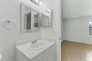 3001 58th Ave S, Saint Petersburg, FL 33712 - Photo 19