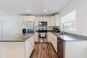 2032 W Ridge Dr, Clearwater, FL 33763 - Photo 15