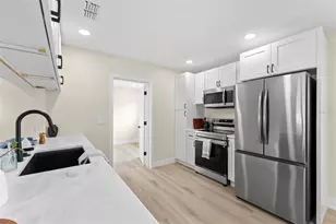 4430 Carson St NE, Saint Petersburg, FL 33703 - Photo 9