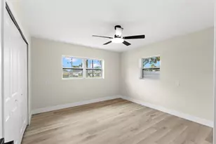 4430 Carson St NE, Saint Petersburg, FL 33703 - Photo 21