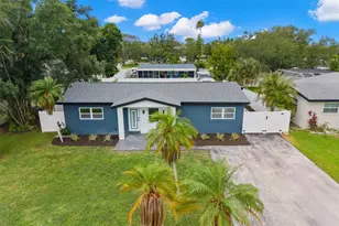 4430 Carson St NE, Saint Petersburg, FL 33703 - Photo 1