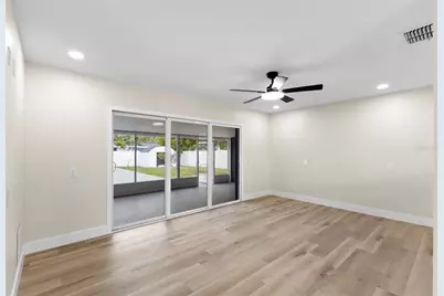 4430 Carson Street NE, Saint Petersburg, FL 33703 - Photo 13