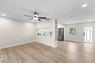 4430 Carson St NE, Saint Petersburg, FL 33703 - Photo 11