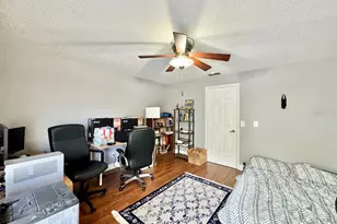 5216 Tennis Ct Cir, Tampa, FL 33617 - Photo 21