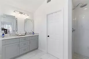 2803 W Averill Ave, Tampa, FL 33611 - Photo 29