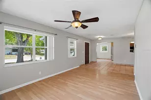 4307 W Wisconsin Ct, Tampa, FL 33616 - Photo 9