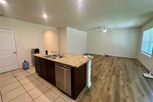 16461 Little Garden Dr, Wimauma, FL 33598 - Photo 7
