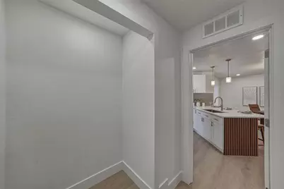 9305 120th Lane, Seminole, FL 33772 - Photo 23
