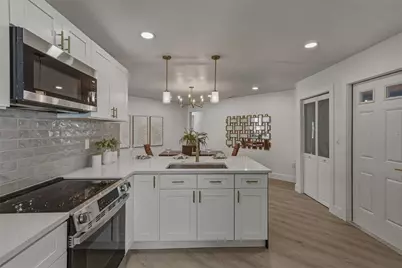 9305 120th Lane, Seminole, FL 33772 - Photo 19