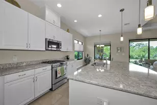 8707 Sorano Villa Dr, Tampa, FL 33647 - Photo 31