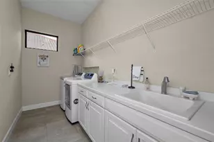 8707 Sorano Villa Dr, Tampa, FL 33647 - Photo 47