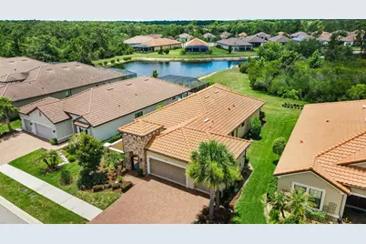 8707 Sorano Villa Drive, Tampa, FL 33647 - Photo 5