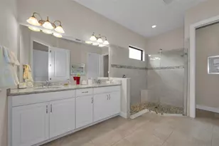 8707 Sorano Villa Dr, Tampa, FL 33647 - Photo 39