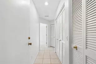 7656 Palm Aire Ln, Sarasota, FL 34243 - Photo 37