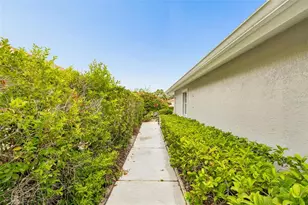 7656 Palm Aire Ln, Sarasota, FL 34243 - Photo 43