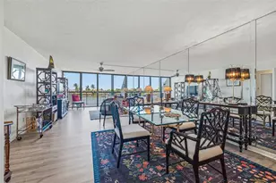 9495 Blind Pass Rd, Saint Pete Beach, FL 33706 - Photo 5
