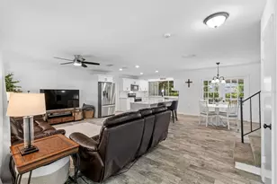 114 Windy Cir, Brandon, FL 33511 - Photo 7