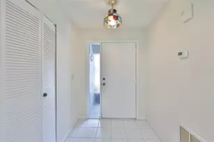1616 Layton Ct, Sun City Center, FL 33573 - Photo 3