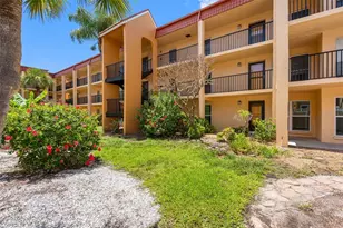 8921 Blind Pass Rd, Saint Pete Beach, FL 33706 - Photo 27