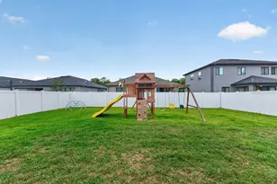 12636 Sourwood Way, New Port Richey, FL 34654 - Photo 37