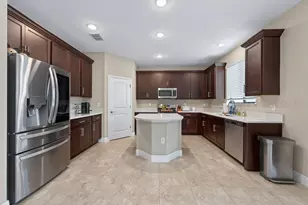 12636 Sourwood Way, New Port Richey, FL 34654 - Photo 13